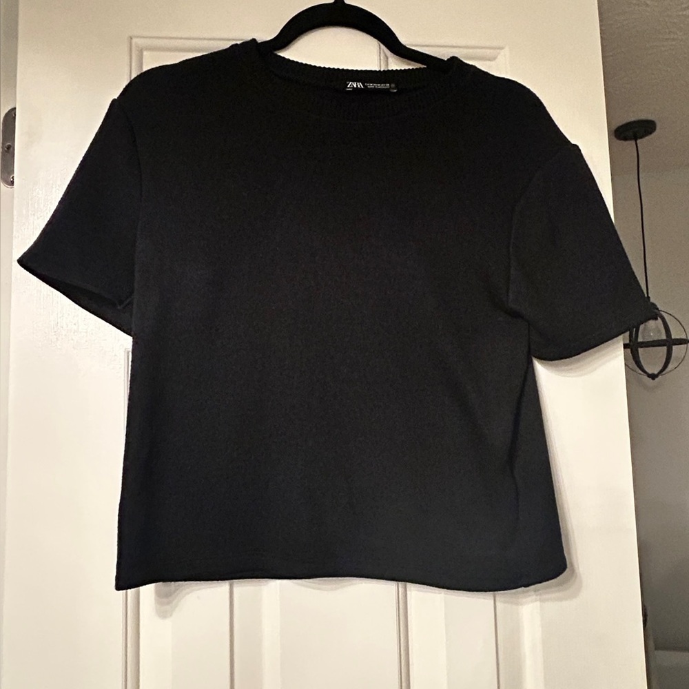 Zara Women's Black Short Sleeve Sweater Top